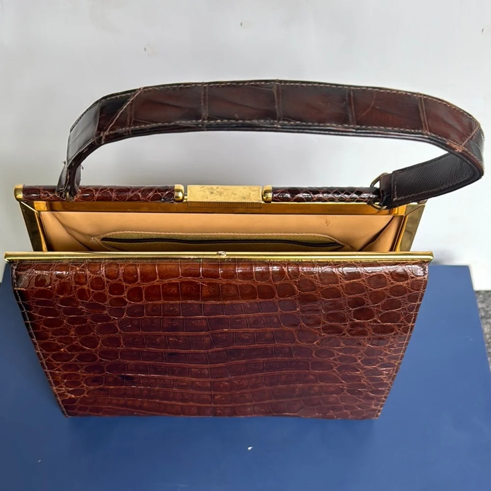 Vintage Lesco Crocodile-Embossed Cognac Leather Shoulder Bag brown